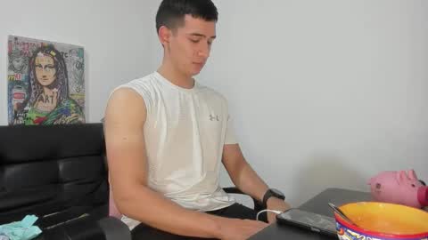 mike3xxx online show from 11/13/25, 01:04