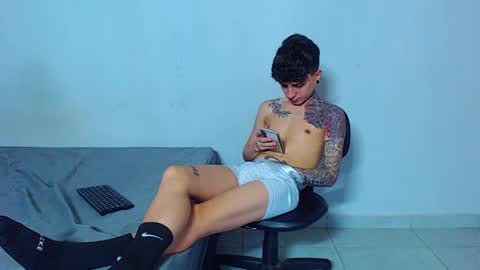 Mike IMDEPENDIENT MODEL online show from 04/01/26, 01:41