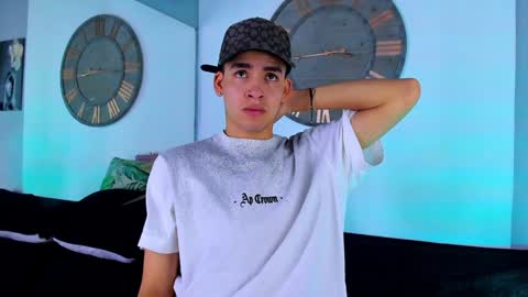 Mike 0233 online show from 12/13/24, 03:16