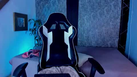 Mike 0233 online show from 09/13/25, 07:08