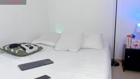 Snapshot of mike__tylor01 chatting on 10/22/25, 01:33 Mike Tylor online show from 10/22/25, 01:33