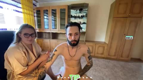 Snapshot of mike_and_anna_ chatting on 11/22/25, 05:17 Mike and anna online show from 11/22/25, 05:17