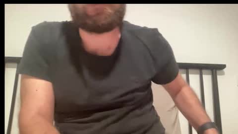 Snapshot of mike_berlin1 chatting on 11/01/25, 08:55 MIke online show from 11/01/25, 08:55