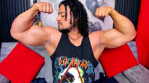   online show from 03/11/26, 08:42