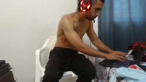 Snapshot of mike_leonrey22 chatting on 11/15/25, 07:21 mike_leonrey22 online show from 11/15/25, 07:21