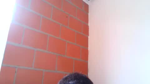 Snapshot of mike_leonrey22 chatting on 05/17/26, 12:01 mike_leonrey22 online show from 05/17/26, 12:01