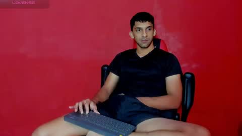 mike_shelby21 online show from 04/19/26, 05:18