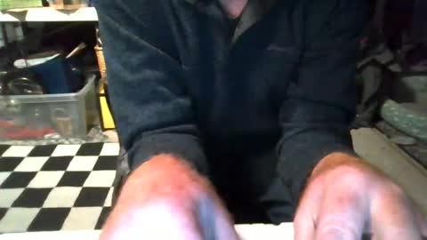 mikeb3200 online show from 12/15/24, 04:40