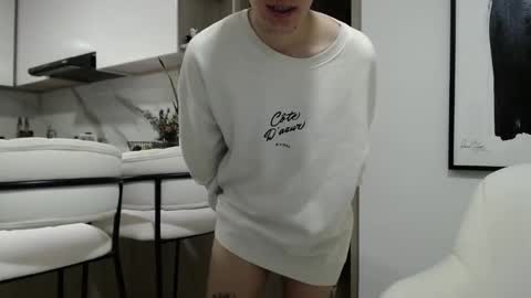 Snapshot of mikebelf4 chatting on 02/07/25, 01:25 Mikebelf4 online show from 02/07/25, 01:25