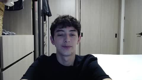 Snapshot of mikebelf4 chatting on 03/03/25, 02:36 Mikebelf4 online show from 03/03/25, 02:36