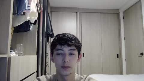 Snapshot of mikebelf4 chatting on 03/04/25, 04:17 Mikebelf4 online show from 03/04/25, 04:17