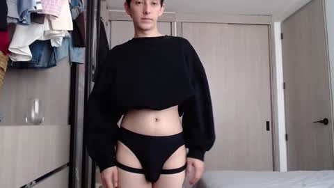 Snapshot of mikebelf4 chatting on 03/05/25, 08:21 Mikebelf4 online show from 03/05/25, 08:21