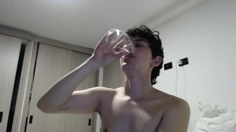 Snapshot of mikebelf4 chatting on 03/06/25, 02:30 Mikebelf4 online show from 03/06/25, 02:30