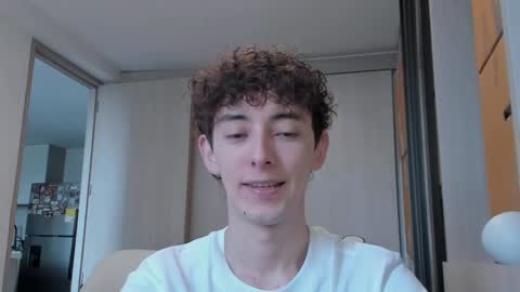 Snapshot of mikebelf4 chatting on 09/09/25, 08:19 Mikebelf4 online show from 09/09/25, 08:19