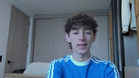 Snapshot of mikebelf4 chatting on 09/23/25, 10:02 Mikebelf4 online show from 09/23/25, 10:02