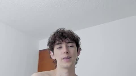 Snapshot of mikebelf4 chatting on 10/10/25, 02:21 Mikebelf4 online show from 10/10/25, 02:21