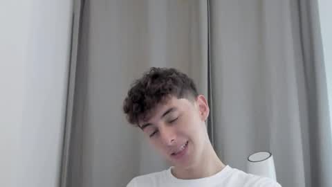 Snapshot of mikebelf4 chatting on 10/19/25, 03:29 Mikebelf4 online show from 10/19/25, 03:29