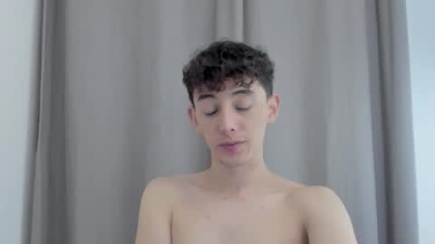 Snapshot of mikebelf4 chatting on 10/23/25, 01:49 Mikebelf4 online show from 10/23/25, 01:49