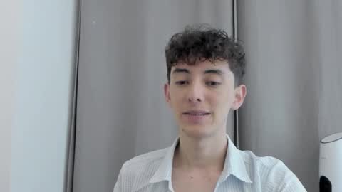 Snapshot of mikebelf4 chatting on 10/26/25, 10:47 Mikebelf4 online show from 10/26/25, 10:47