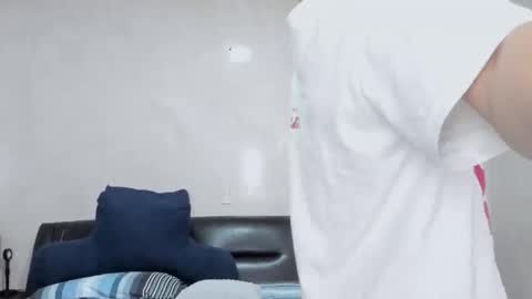 Snapshot of mikebelf4 chatting on 02/07/26, 04:27 Mikebelf4 online show from 02/07/26, 04:27