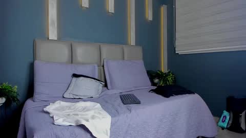 Snapshot of mikeblare chatting on 12/28/24, 10:23 Mike Blare online show from 12/28/24, 10:23