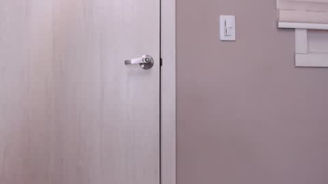 Snapshot of mikeblare chatting on 01/16/25, 10:02 Mike Blare online show from 01/16/25, 10:02