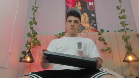 Mike Cooper online show from 03/12/26, 05:24