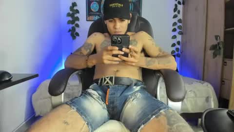 Snapshot of mikee_scooth chatting on 02/17/25, 05:14 mikee_scooth online show from 02/17/25, 05:14