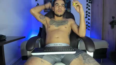 Snapshot of mikee_scooth chatting on 03/11/25, 07:04 mikee_scooth online show from 03/11/25, 07:04