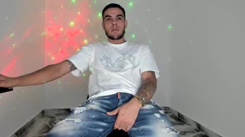 mikee_scooth online show from 04/12/26, 05:01