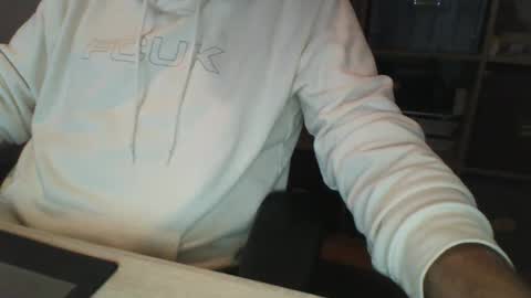 Snapshot of mikefun4711 chatting on 11/04/25, 06:12 mikefun4711 online show from 11/04/25, 06:12