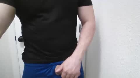 Snapshot of mikehannigan123 chatting on 02/12/26, 08:42 mikehannigan123 online show from 02/12/26, 08:42