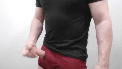 Snapshot of mikehannigan123 chatting on 02/15/26, 06:48 mikehannigan123 online show from 02/15/26, 06:48