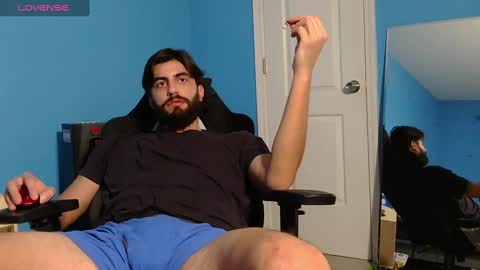 Snapshot of mikehawk1589 chatting on 02/07/25, 09:37 mikehawk1589 online show from 02/07/25, 09:37