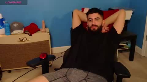 Snapshot of mikehawk1589 chatting on 03/11/25, 07:48 mikehawk1589 online show from 03/11/25, 07:48