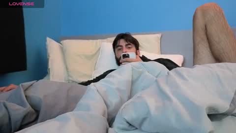 Snapshot of mikehawk1589 chatting on 10/15/25, 08:36 mikehawk1589 online show from 10/15/25, 08:36