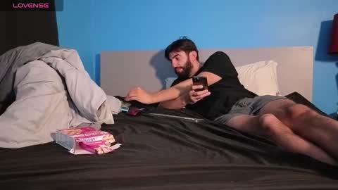 Snapshot of mikehawk1589 chatting on 10/20/25, 07:53 mikehawk1589 online show from 10/20/25, 07:53