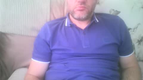 Snapshot of mikehockishuge9 chatting on 09/25/25, 03:49 mikehockishuge9 online show from 09/25/25, 03:49