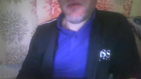 Snapshot of mikehockishuge9 chatting on 11/27/25, 04:31 mikehockishuge9 online show from 11/27/25, 04:31