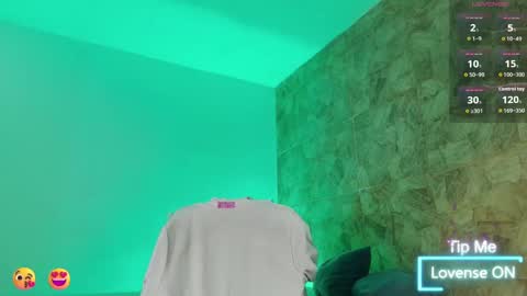 Snapshot of mikejaybr chatting on 11/18/25, 05:28 Mike Jay online show from 11/18/25, 05:28