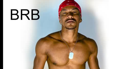 Snapshot of mikejaybr chatting on 11/20/25, 04:51 Mike Jay online show from 11/20/25, 04:51