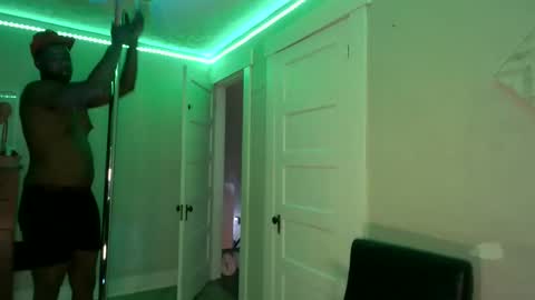 Snapshot of mikejones1415 chatting on 03/01/26, 09:17 mike jones online show from 03/01/26, 09:17