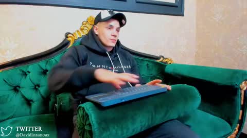 Snapshot of mikelockhart chatting on 03/11/25, 11:15 Mike online show from 03/11/25, 11:15