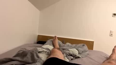 mikem1129 online show from 05/01/26, 08:19