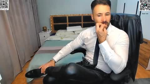 Mike    online show from 12/15/24, 02:05