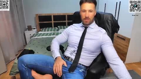 Mike    online show from 01/30/25, 01:31