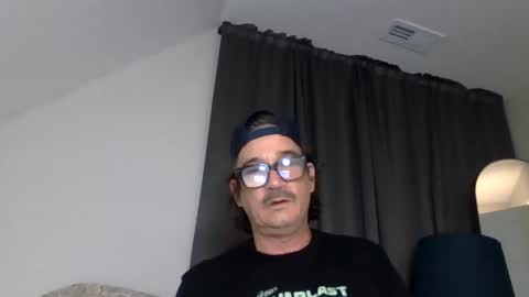 Snapshot of miketracy69 chatting on 09/14/25, 02:11 Horny Potter online show from 09/14/25, 02:11