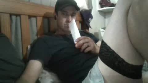 Snapshot of mikeundies chatting on 06/14/26, 09:22 mikeundies online show from 06/14/26, 09:22