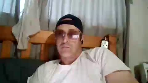 Snapshot of mikeundies chatting on 06/29/26, 06:52 mikeundies online show from 06/29/26, 06:52