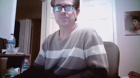 Mike online show from 01/01/25, 01:04